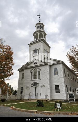 Prima chiesa congregazionale di Bennington, chiesa storica, campanile a più livelli, finestre palladiane, architettura della chiesa coloniale, vecchia Bennington, Foto Stock
