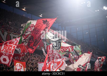 COLONIA, GERMANIA - 20 DICEMBRE 2025: - 1. Bundesliga match 1.FC Koeln vs 1. FC Union Berlin al Rhein energie Stadion. Foto Stock