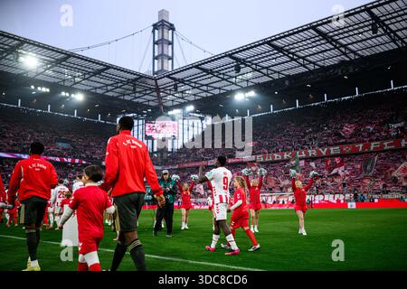 COLONIA, GERMANIA - 20 DICEMBRE 2025: - 1. Bundesliga match 1.FC Koeln vs 1. FC Union Berlin al Rhein energie Stadion. Foto Stock