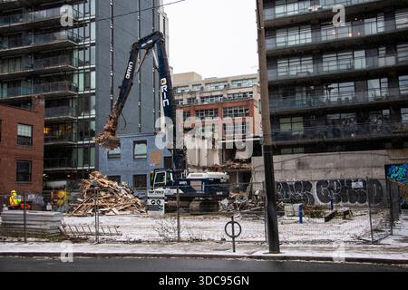 Cantiere nel quartiere della moda di Graffiti Alley nel centro di Toronto, Ontario, Canada Foto Stock