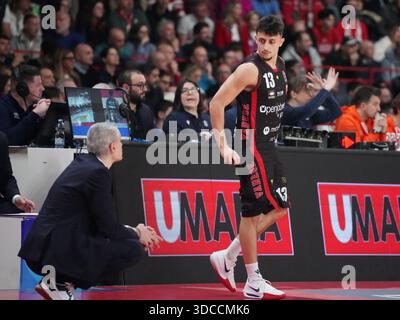 13 Matteo Librizzi - Openjob Metis Varese durante il mach tra Openjob Metis Varese e Pallacanestro Trieste, domenica 21 dicembre 2025, a Varese, al Palasport Lino Oldrini. (Foto di Fabio Averna/Sipa USA) credito: SIPA USA/Alamy Live News Foto Stock
