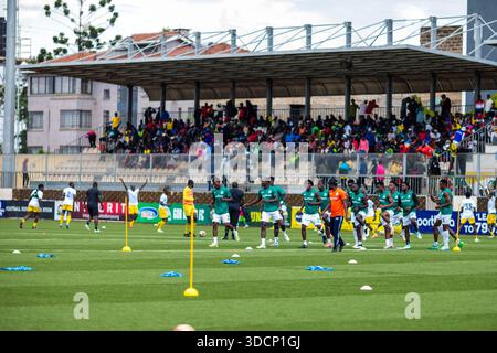 Nairobi, Kenya - 22 dicembre 2025 Nairobi United 1 Gor Mahia FC 1 Dandora Stadium Foto Stock