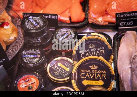 AMSTERDAM - mercato del pesce centrale su Beethovenstraat. Gli amanti dello shopping stanno facendo shopping natalizio all'ultimo minuto. Uscita ANP DINGENA MOL paesi bassi - uscita belgio Foto Stock