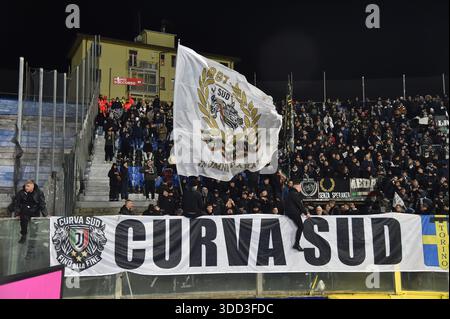 Pisa, Italia. 27 dicembre 2025. Tifosi della Juventus durante il Pisa SC vs Juventus FC, partita italiana di serie A A Pisa, Italia, dicembre 27 2025 crediti: Agenzia fotografica indipendente/Alamy Live News Foto Stock