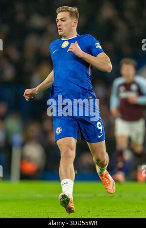 Stamford Bridge, Londra, Regno Unito. 27 dicembre 2025. Liam Delap del Chelsea durante la partita di Premier League tra Chelsea e Aston Villa allo Stamford Bridge di Londra, sabato 27 dicembre 2025. (Foto: David Watts | mi News) crediti: MI News & Sport /Alamy Live News Foto Stock