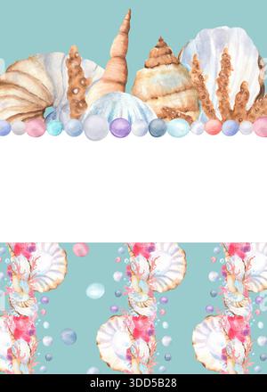 Cartolina pronta all'uso con bellissime conchiglie marine, perle colorate e spazio per copiare testo su sfondo turchese. Clipart del mondo sottomarino. Disegnato a mano con Foto Stock