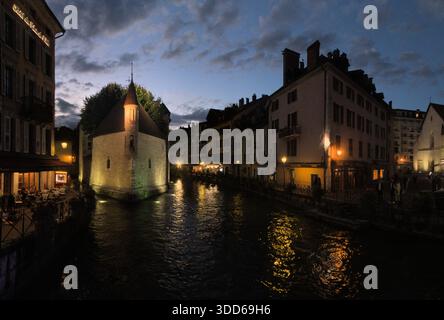 Palais de l'Isle sul fiume Thiou ad Annecy, alta Savoia Foto Stock