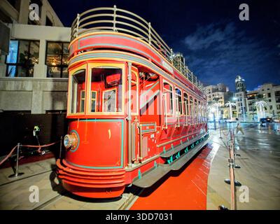 Il nostalgico tram di Dubai, che non ha mai funzionato Foto Stock