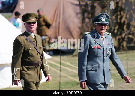 Rievocazione militare della seconda guerra mondiale durante il Lytham 1940s Festival a Lytham St Annes, Lancashire, Inghilterra. Foto Stock