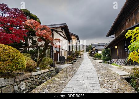 Storico villaggio postale del periodo Edo Magome lungo il Nakasendo Trail, Gifu, Giappone Foto Stock