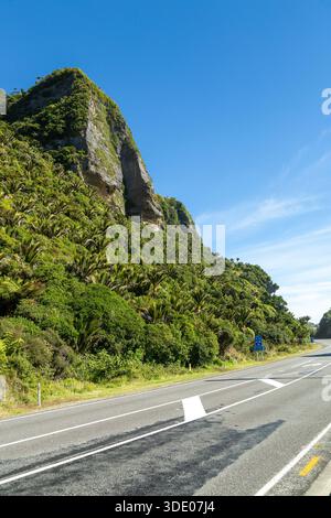 La Great Coast Road New Zealand è una delle migliori strade costiere al mondo, Punakaiki, South Island, nuova Zelanda Foto Stock