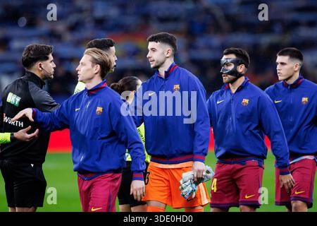 Barcellona, Spagna. 3 gennaio 2026. Joan Garcia in azione durante il LaLiga EA Sports match tra RCD Espanyol e FC Barcelona allo stadio RCDE. Crediti: Christian Bertrand/Alamy Live News Foto Stock