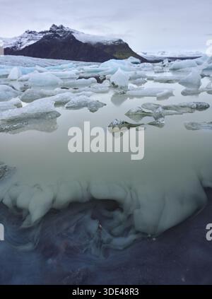 Acque che mescolano, acqua dolce e silice glaciale Foto Stock