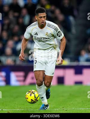 Madrid, Spagna. 5 gennaio 2026. Durante la partita della Liga EA Sports tra il Real Madrid CF e il Real Betis giocata allo stadio Santiago Bernabeu il 4 gennaio 2026 a Madrid. (Foto di Cesar Cebolla/PRESSIN) credito: PRESSINPHOTO SPORTS AGENCY/Alamy Live News Foto Stock