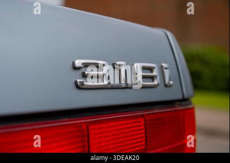 1988 E30 BMW 318i serie 3 moderna classica tedesca Foto Stock