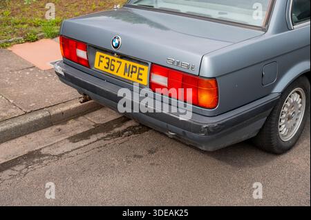 1988 E30 BMW 318i serie 3 moderna classica tedesca Foto Stock