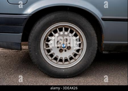 1988 E30 BMW 318i serie 3 moderna classica tedesca Foto Stock