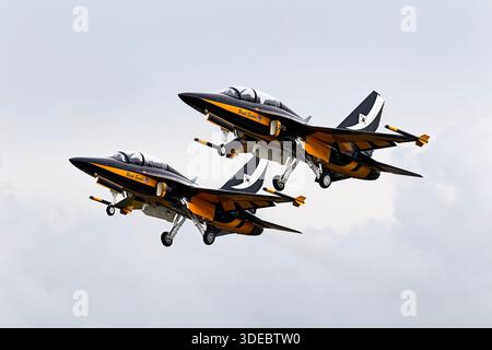 Fairford, Gloucestershire, Inghilterra, Regno Unito - 7 luglio 2012: Squadra aeronautica Black Eagles Aerobatic della Republic of South Korea presso RAF Fairford Air Tattoo Foto Stock