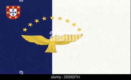 Bandiera delle Azzorre. Bandiera della regione autonoma delle Azzorre. Bandiera nazionale delle Azzorre sulla superficie del tessuto. Paese insulare. bandiera nazionale su sfondo testurizzato. Foto Stock