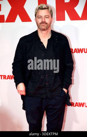 Friedrich Mücke bei der Weltpremiere des Kinofilms Extrawurst in der Lichtburg. Essen, 07.01.2026 *** Friedrich Mücke alla prima mondiale del film Extrawurst in the Lichtburg Essen, 07 01 2026 foto:xAgenturxWehnertx/xGränzdörferx/xFuturexImagex extrawurst 6233 Foto Stock