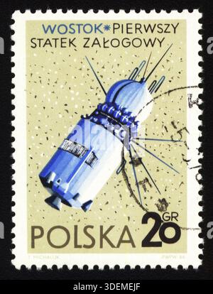 Francobollo stampato in Polonia mostra primo russo navicella Vostok Foto Stock