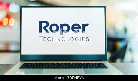 POZNAN, POL - 25 novembre 2025: Laptop computer con logo di Roper Technologies Foto Stock