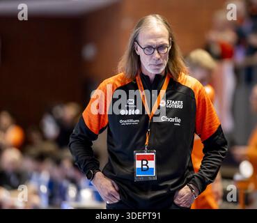 ALMERE - allenatore olandese Staffan Olsson durante la partita di pallamano della Golden League tra Paesi Bassi e Grecia. I giocatori di pallamano si stanno preparando per il Campionato europeo. SEM VAN DER WAL / ANP Foto Stock
