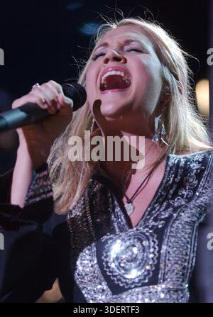 9 giugno 2005 - Nashville, Tennessee - Carrie Underwood, vincitore di American Idol Three. 2005 CMA Music Festival tenutosi al Coliseum. Foto: Laura Farr/AdMedia Foto Stock