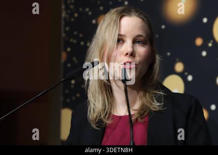 31ster Blankeneser Neujahrsempfang Julia Ruhs, 31ster Blankeneser Neujahrsempfang, Hotel Suellberg, Amburgo, 08.01.2026 *** 31 ricevimento di Capodanno Blankenese Julia Ruhs, ricevimento di Capodanno Blankenese 31, Hotel Suellberg, Amburgo, 08 01 2026 Copyright: XEventpressxBecherx Foto Stock