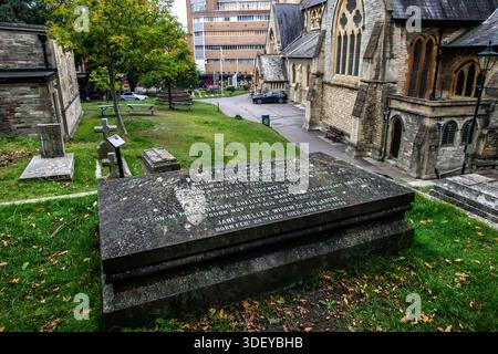 La chiesa di San Pietro a Bournemouth. Mary Shelley e la sua tomba di famiglia Foto Stock