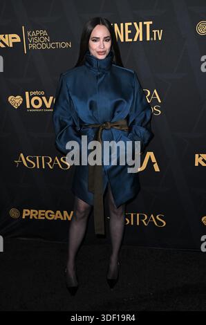 Los Angeles, Stati Uniti. 9 gennaio 2026. Sofia Carson arriva agli Astra Film Awards 2026 tenutosi al Sofitel Los Angeles a Beverly Hills il 9 gennaio 2026 a Los Angeles, CA. © Starbuck/ Credit: AFF/Alamy Live News Foto Stock