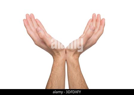 Uomo che tiene le mani in forma chiusa, ritaglio Foto Stock