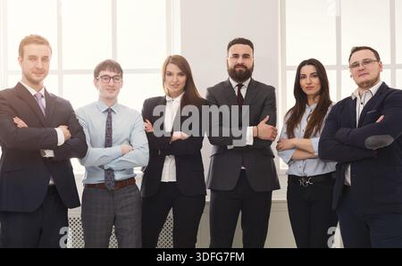 Fiducioso la gente di affari in ufficio Foto Stock