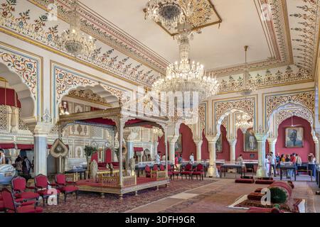 La storica Durbar Hall presso il City Palace di Jaipur, Rajasthan, India Foto Stock