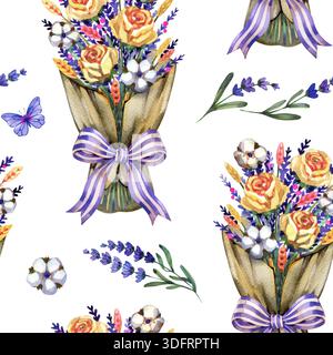 Affascinante motivo di acquerello senza cuciture con mazzi di lavanda in carta kraft legati con nastri viola e farfalle. Botanico dipinto a mano Foto Stock