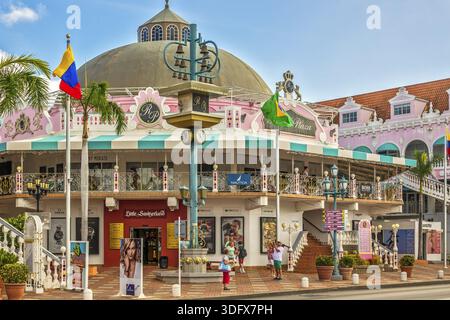 Gli edifici colorati, Oranjestad, Aruba, Antille Foto Stock