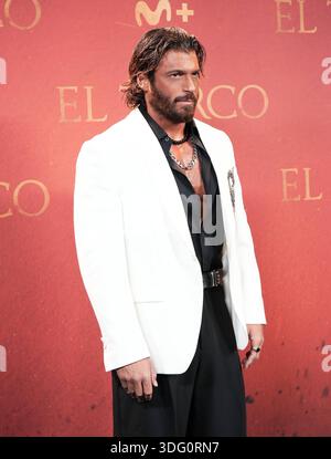 Madrid, Spagna. 14 gennaio 2026. L'attore CAN Yaman partecipa alla prima di Movistar di "El turco" dopo il suo controverso arresto per possesso di droga in Turchia, Madrid, gennaio 2026 credito: CORDON PRESS/Alamy Live News Foto Stock