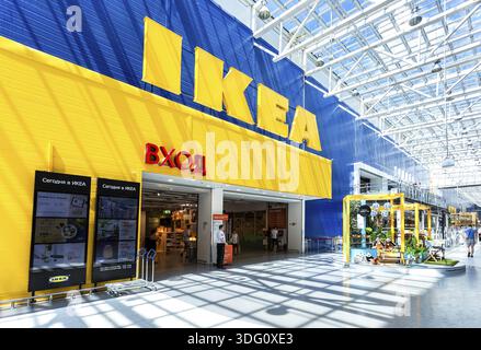 Samara, Russia - 22 Giugno 2019: Interno della Samara IKEA Store. IKEA è il più grande del mondo rivenditore arredamento, fondato in Svezia Foto Stock