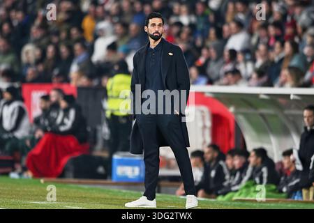Albacete, Spagna. 14 gennaio 2026. ALBACETE, SPAGNA - 14 GENNAIO: Alvaro Arbeloa del Real Madrid guarda durante il turno di Coppa del Rey 16 partita tra Albacete Balompie e Real Madrid all'Estadio Carlos Belmonte il 14 gennaio 2026 ad Albacete, Spagna. (Foto di Francisco Macia/Photo Players Images/Magara Press) crediti: Magara Press SL/Alamy Live News Foto Stock