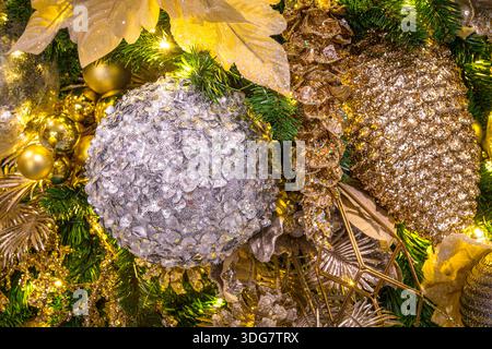 Decorazioni ornamentali per alberi di Natale, USA Foto Stock