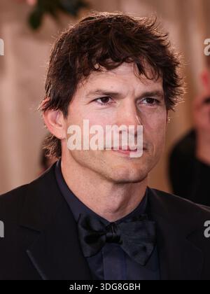 BEVERLY HILLS, LOS ANGELES, CALIFORNIA, Stati Uniti d'America - 11 GENNAIO: Ashton Kutcher arriva al 83° Golden Globe Awards annuale tenutosi al Beverly Hilton Hotel l'11 gennaio 2026 a Beverly Hills, Los Angeles, California, Stati Uniti. (Foto di Xavier Collin/Image Press Agency) Foto Stock