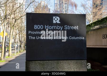 Insegna del tribunale provinciale su Hornby Street nel centro di Vancouver, British Columbia, Canada Foto Stock