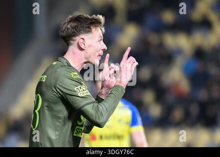 Sint Truiden, Belgio. 18 gennaio 2026. Mathieu Maertens dell'OHL sembra sfigurato durante una partita di calcio tra Sint-Truidense V.V. e Oud-Heverlee Leuven, domenica 18 gennaio 2026 a Sint-Truiden, il giorno 21 della prima divisione del campionato belga 'Jupiler Pro League' 2025-2026. BELGA FOTO JILL DELSAUX credito: Belga News Agency/Alamy Live News Foto Stock