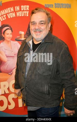 Didier Bourdon bei der Premiere des Kinofilms 'Die progressiven Nostalgiker' in Cinema Paris. Berlino, 19.01.2026 Foto Stock