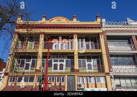 Architettura con balcone incassato di Chinatown a Vancouver Canada Foto Stock