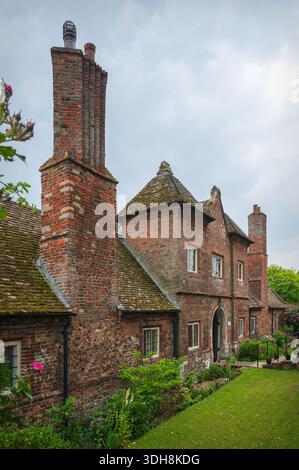 Bede House, un isolato di Alms Houses del XVII secolo, «Hospital of the Holy and Undivided Trinity» in Castle Rising vicino a King’s Lynn, Norfolk, Inghilterra, Regno Unito. Foto Stock