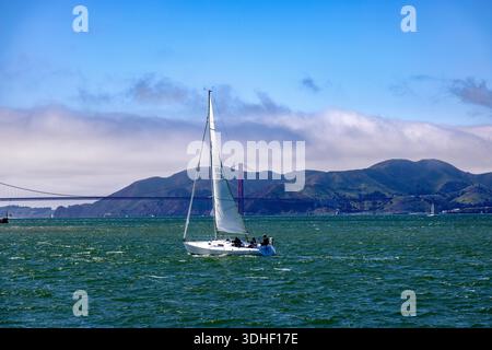 Barca a vela in San Francisco Foto Stock