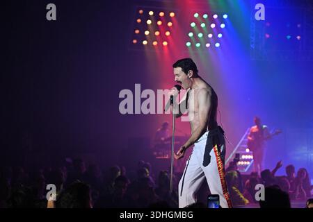 One Night of Queen, Gary Mullen si esibisce al Dome de Paris di Parigi, in Francia, il 20 gennaio 2026. Foto di Christophe Meng / ABACAPRESS.COM Foto Stock