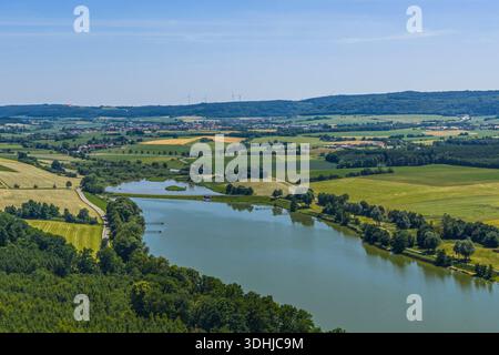 Vista dall'alto dell'area ricreativa Bucher SEE nella valle di Jagst vicino a Ellangen nella parte orientale di Württemberg Foto Stock