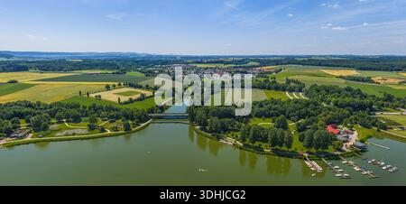Vista dall'alto dell'area ricreativa Bucher SEE nella valle di Jagst vicino a Ellangen nella parte orientale di Württemberg Foto Stock